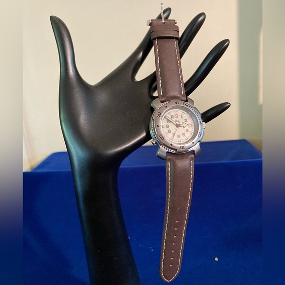 Swiss Army Accessories Vintage Swiss Army Stainless Steel Tone